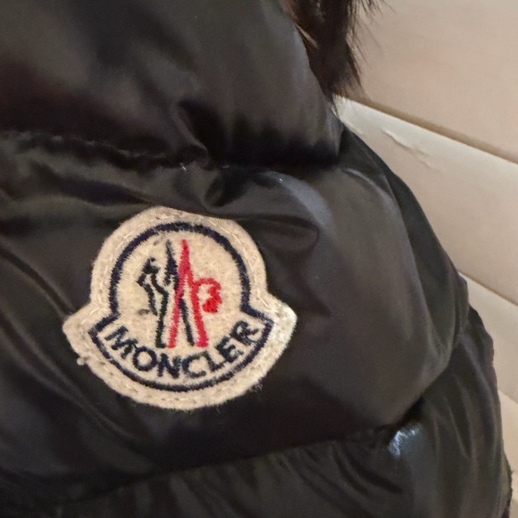 Moncler Black Puffer Jacket with Fur Hood - Picture 5 of 10